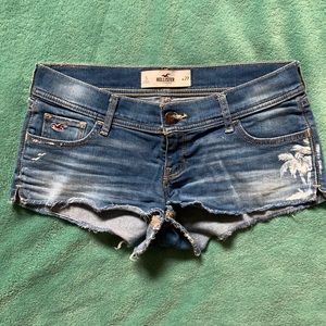 Low Rise Jean Shorts w/ Palm Trees